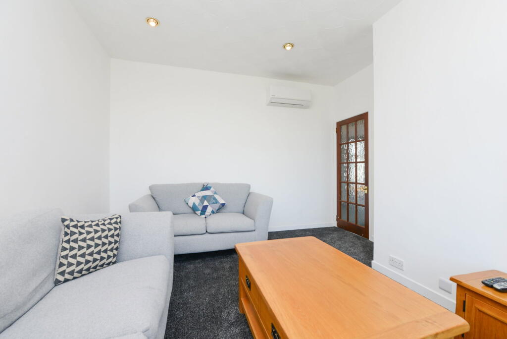 House in Dunrossness, Lunabister - View 4