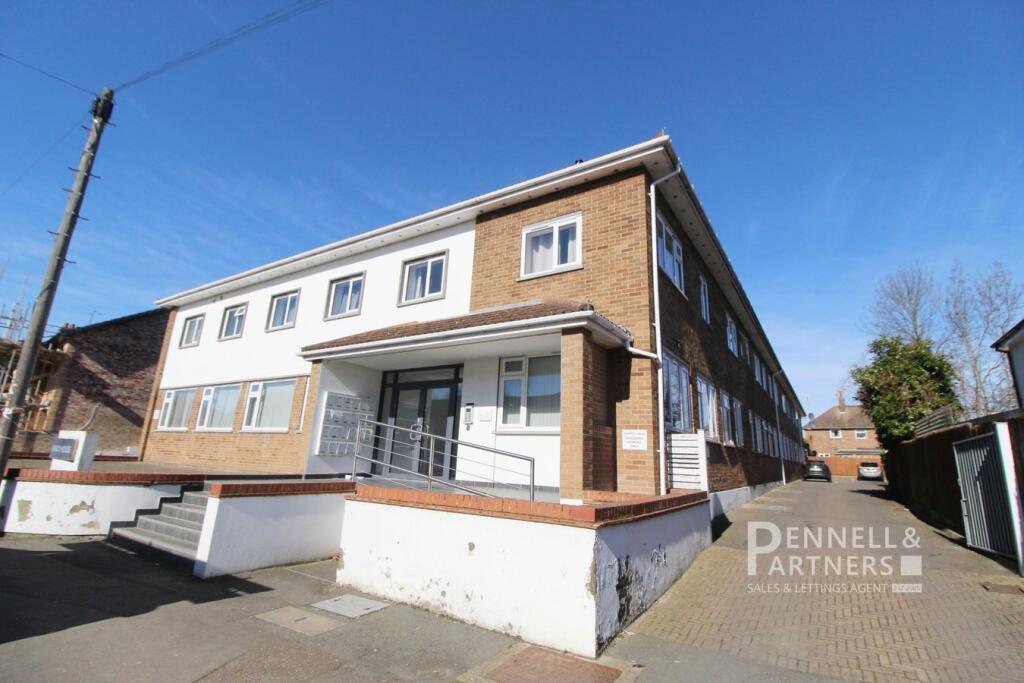1-bed flat on High Street, Fletton, Peterborough, PE2, £111,000
