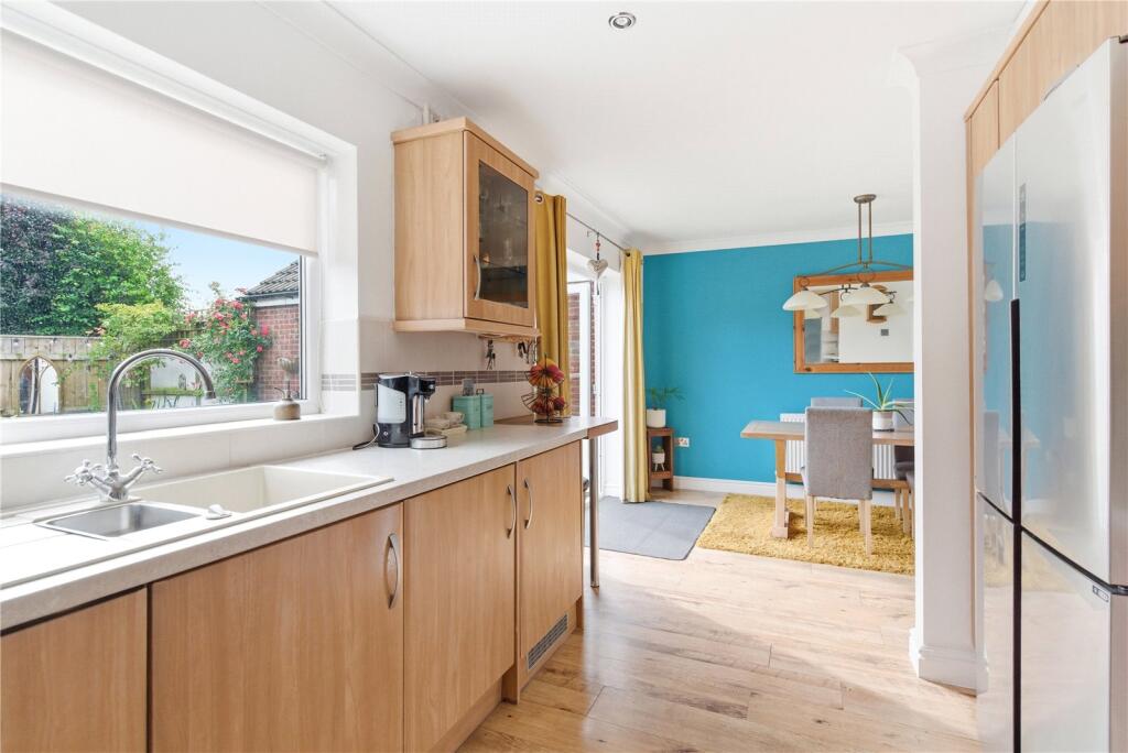 House in East Yorkshire, Burton Pidsea - View 4