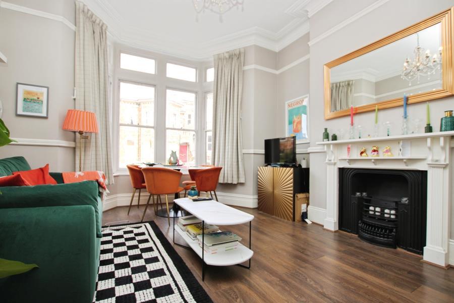 2 bedroom flat for rent