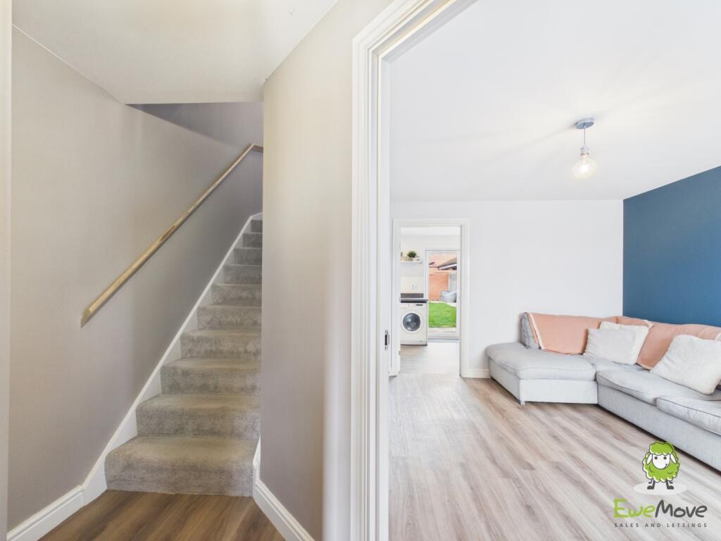 Burlington Way, Bramley, Tadley, Hampshire, RG26 photo 3