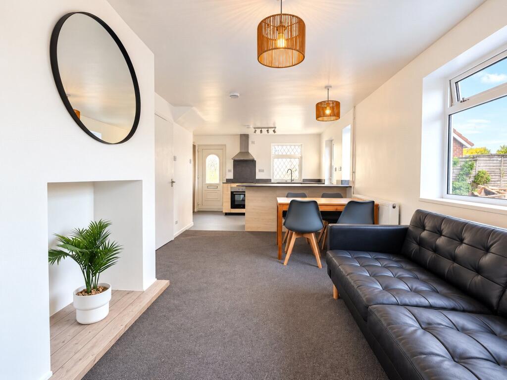 Main image of property: Filton Avenue, Filton, Bristol, BS34