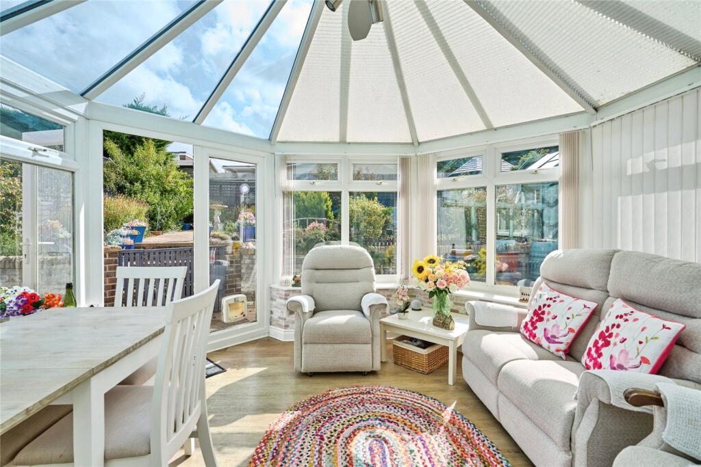 House in Newport, Fairlee - More