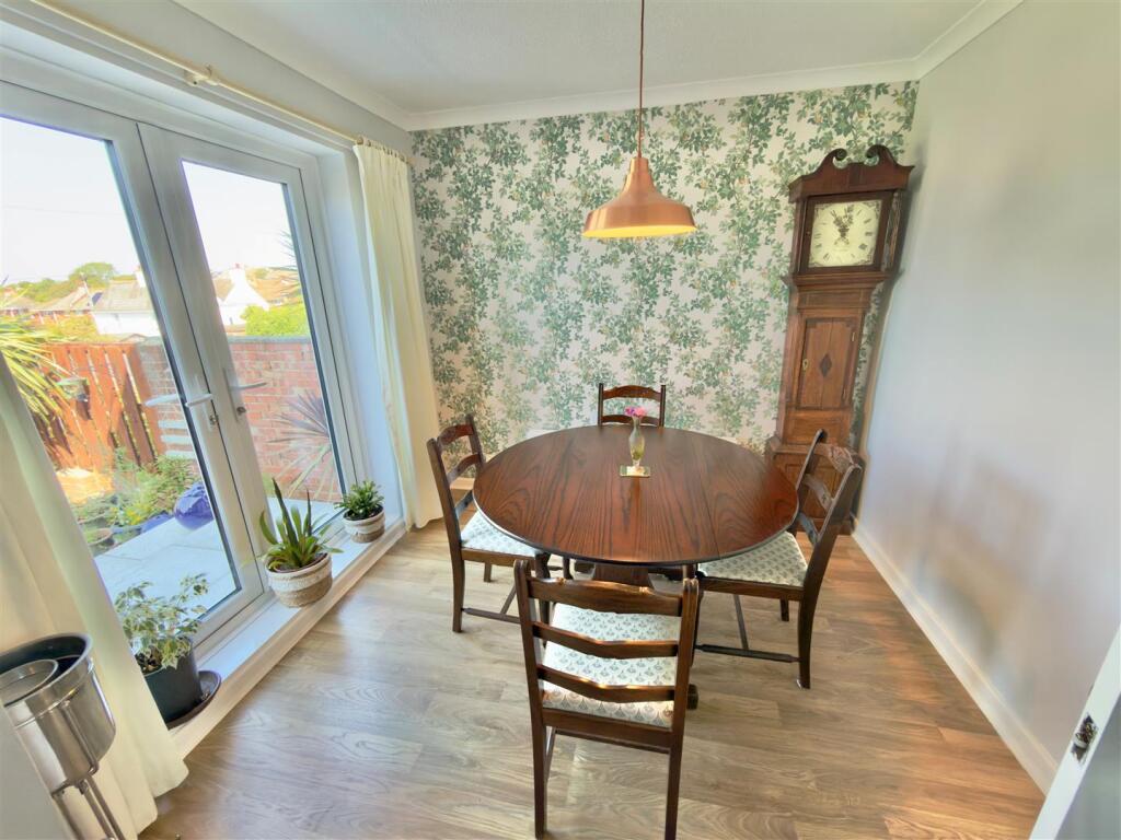 House in Freshwater, Pound Green - View 5