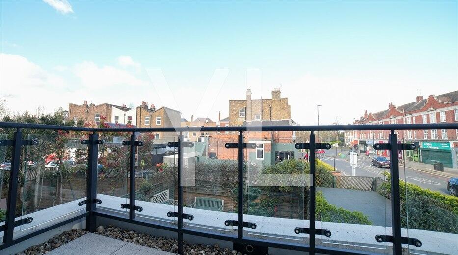 Apartment in London, Royal Borough of Greenwich - View 4