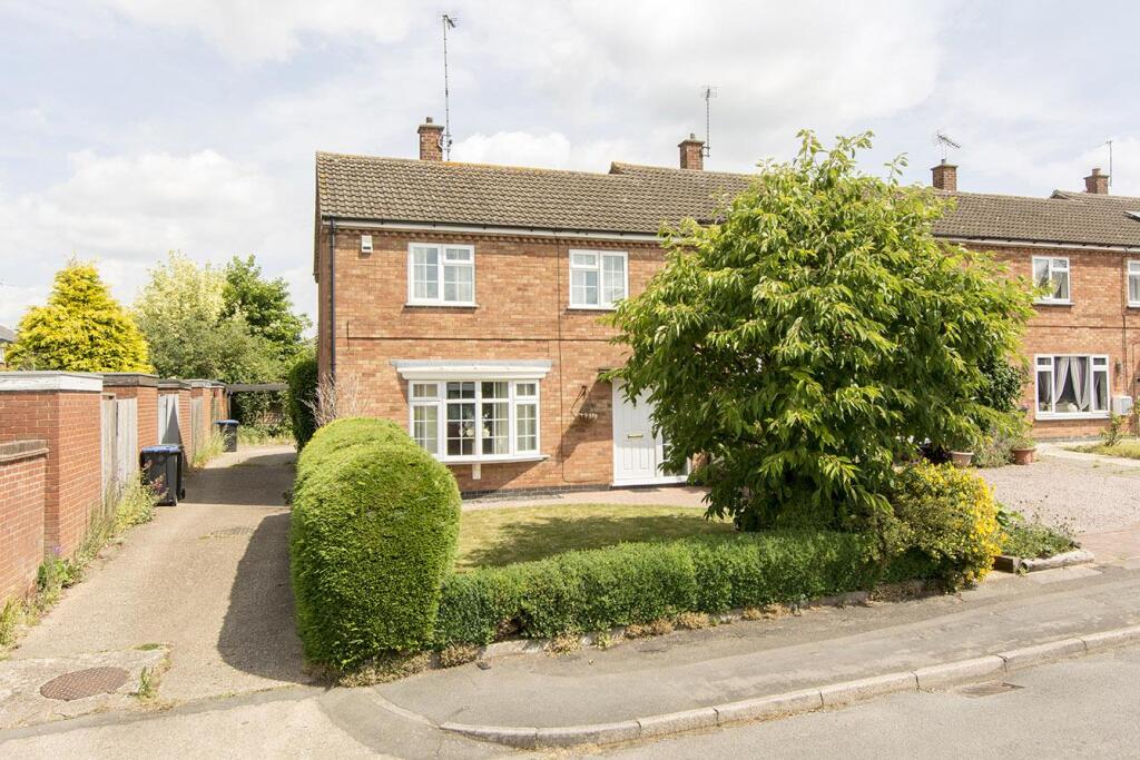3-bed semi-detached on Ruperts Way, Great Glen, Leicester, £260,000