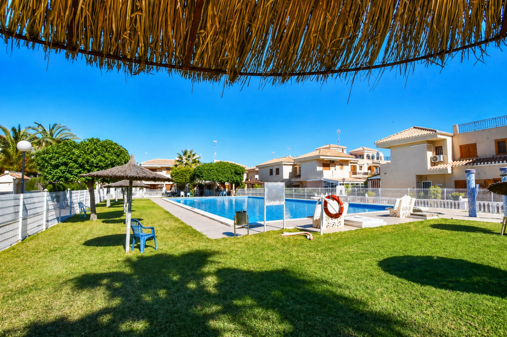 Main image of property: Valencia, Alicante, Playa Flamenca