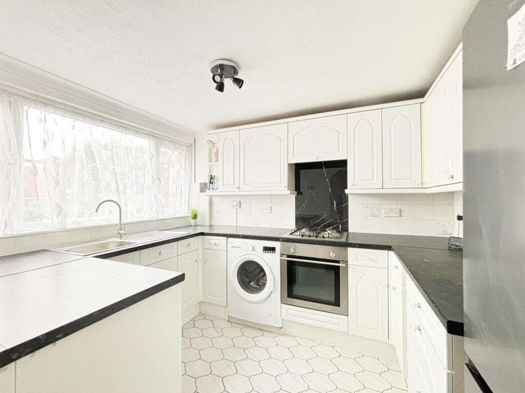 Main image of property: Long Green, Chigwell, IG7