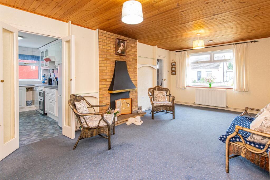 Essex Gardens, Market Harborough photo 4