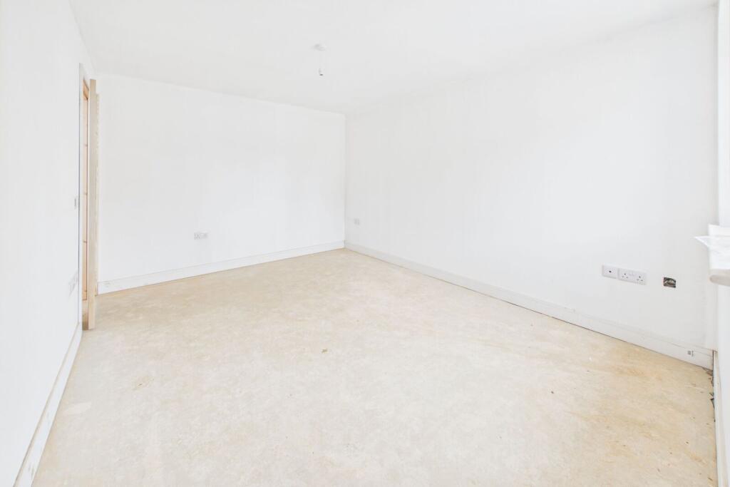 House in Oundle, North Northamptonshire - View 5