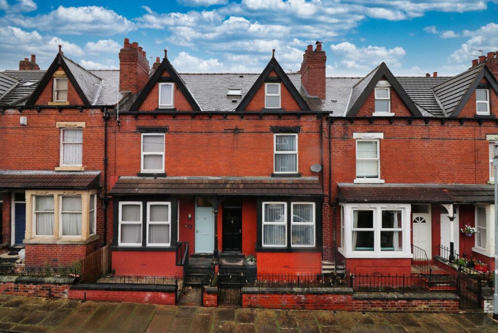 Main image of property: St. Ives Mount, Leeds, West Yorkshire, LS12