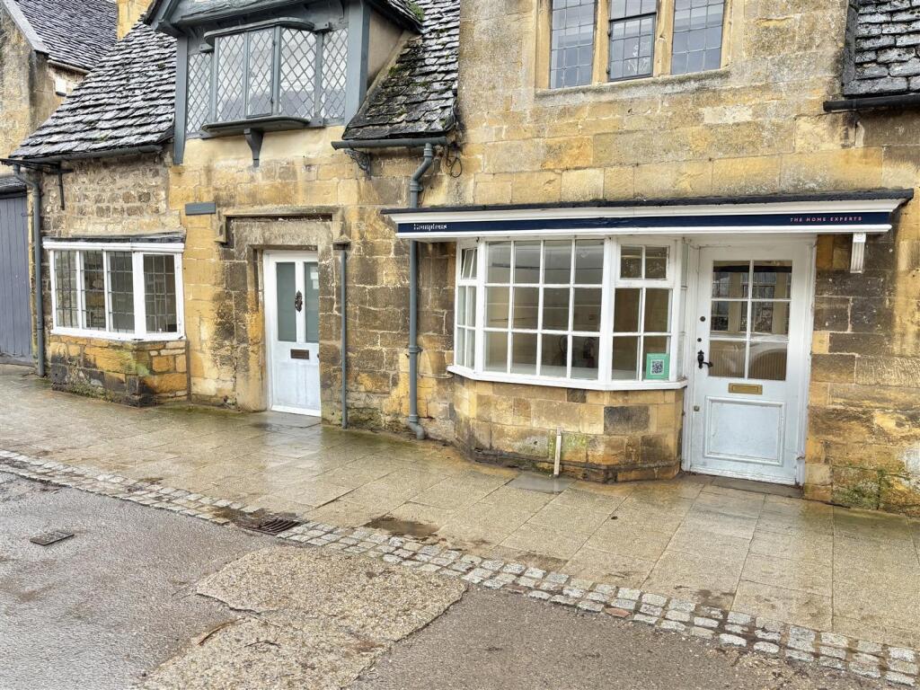 Main image of property: High Street, Broadway