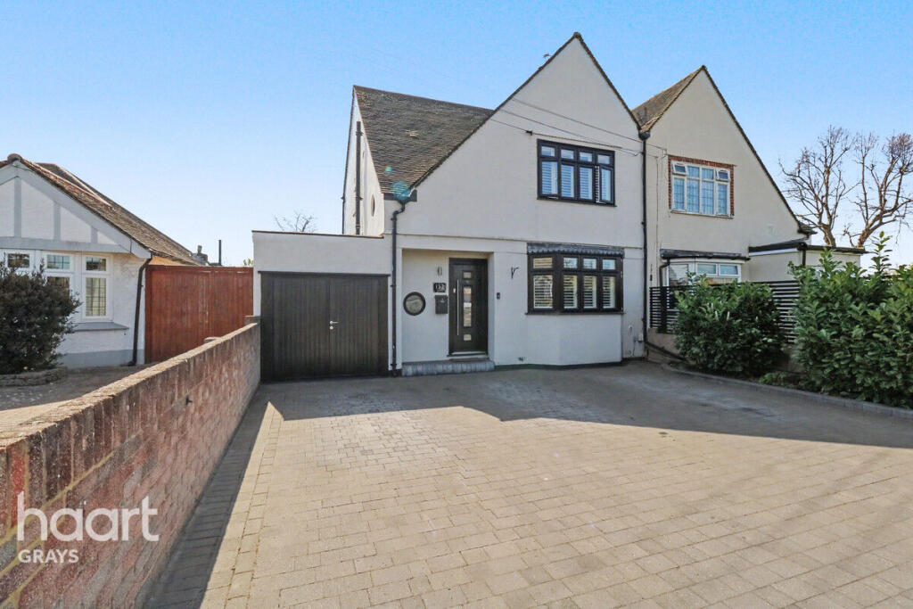 Main image of property: Long Lane, Grays RM16