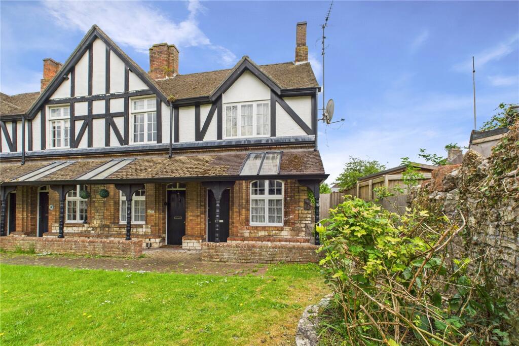 Main image of property: High Street, Midsomer Norton, Radstock, Somerset, BA3