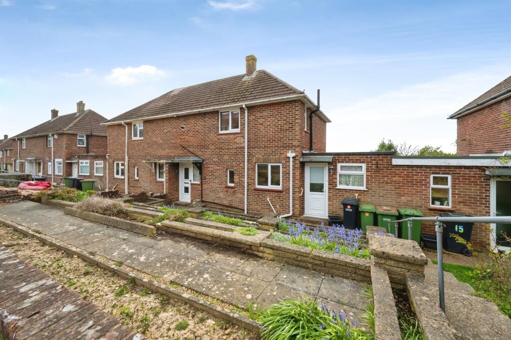 Main image of property: Cotton Close, Bishopstoke, EASTLEIGH