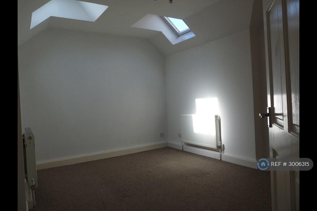 House in Sutton, Bransholme - View 4