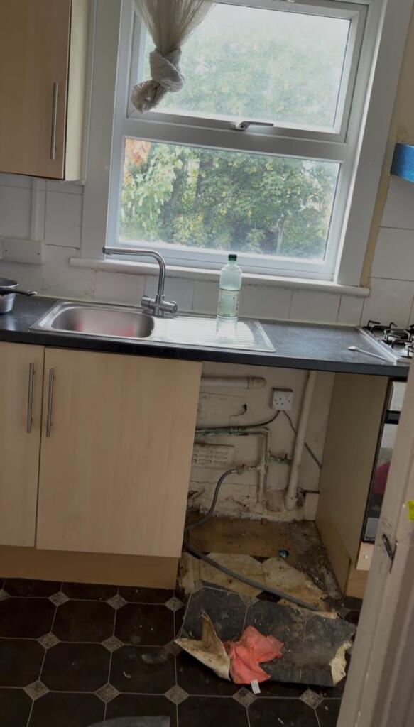 Apartment in London - View 5