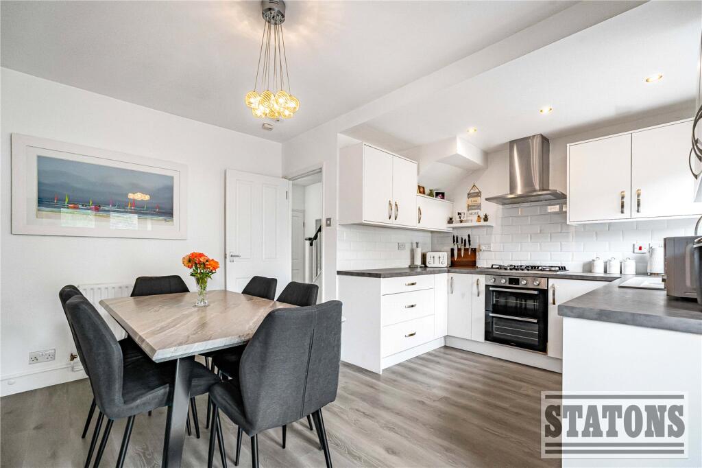 House in Enfield - View 4