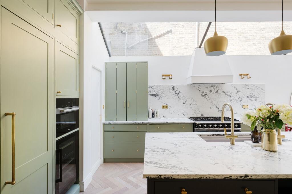 House in London - View 5