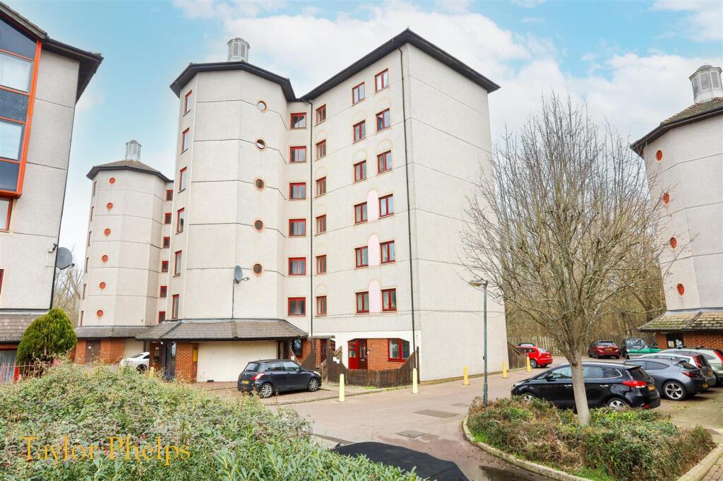 Main image of property: Eleanor Way, Waltham Cross - Large Studio Apartment