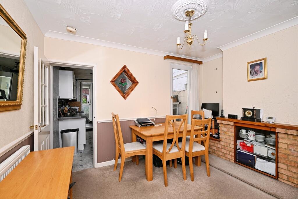 Glanville Road, Gillingham photo 3