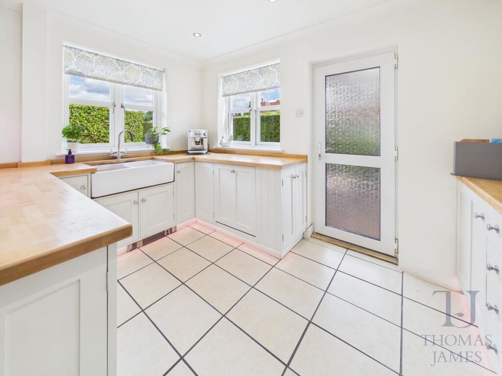 House in Rushcliffe, Ruddington - View 2
