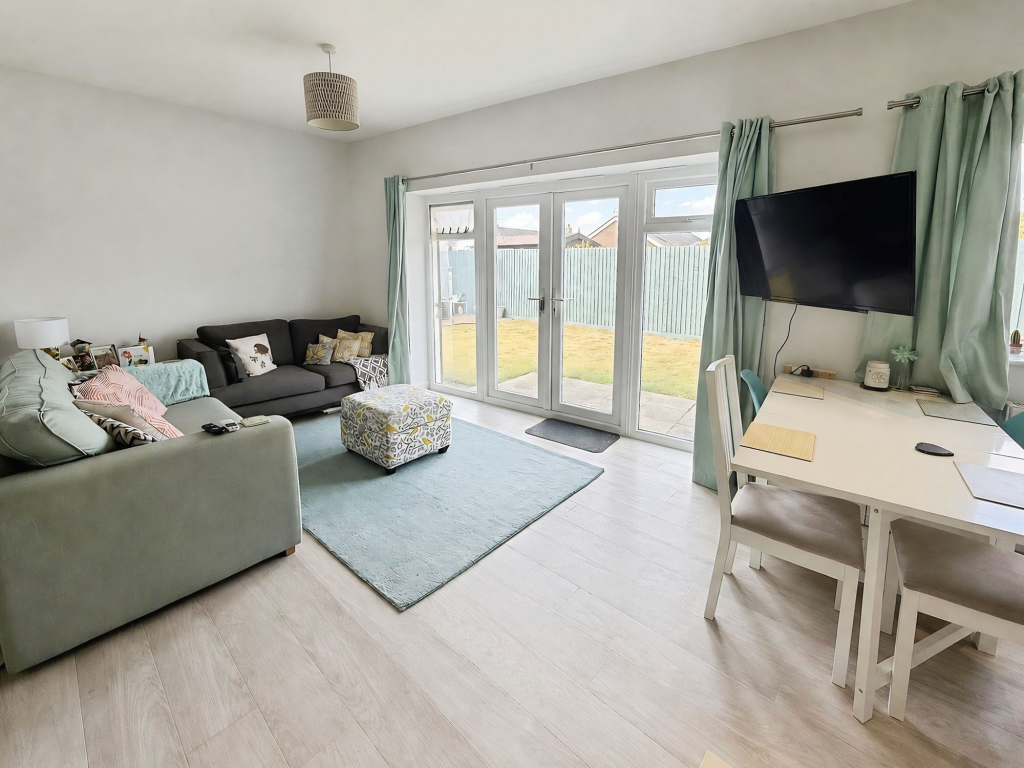House in Poole, Alderney - View 2