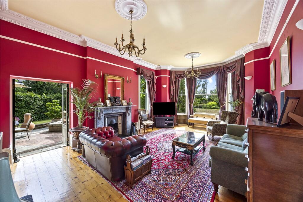 House in Burgess Hill, World's End - View 3