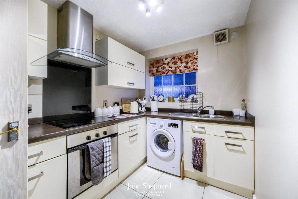 Additional image 10 of Warwick Park Court, 252 Warwick Road, Solihull, West Midlands, B92