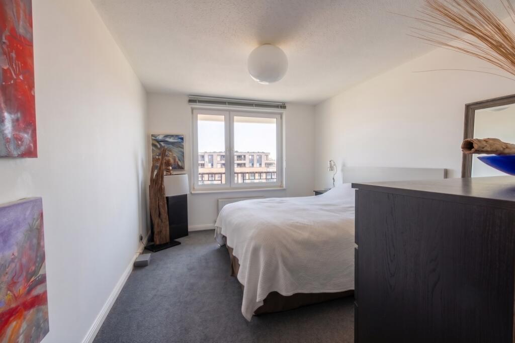 Apartment in Brighton - View 5