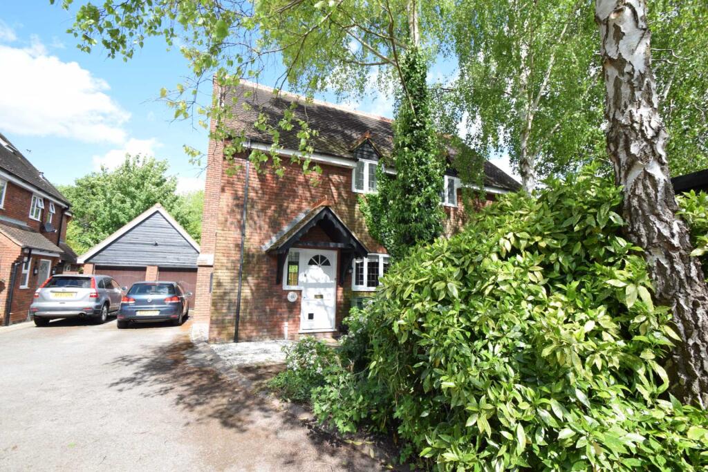 Main image of property: Lewknor Close, Lewknor