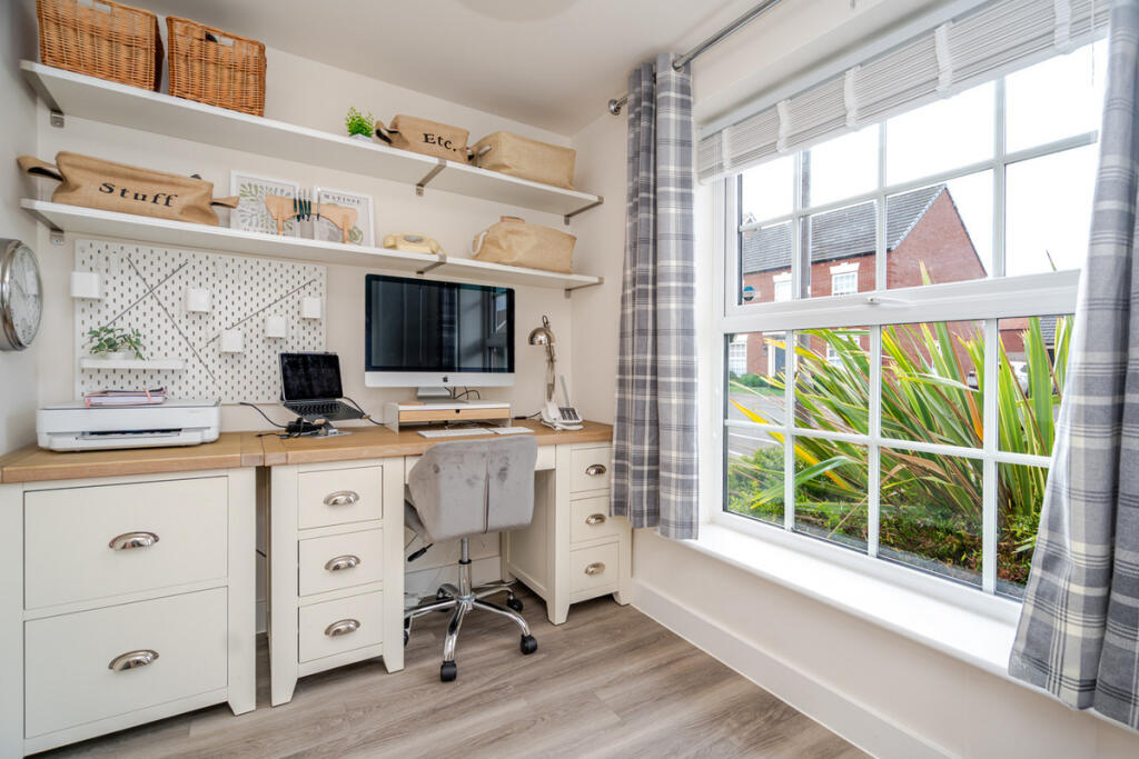 House in Hanslope, Long Street - More