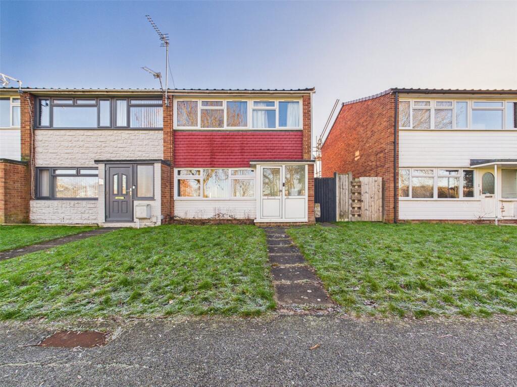 Main image of property: Coral Close, Tuffley, Gloucester, Gloucestershire, GL4