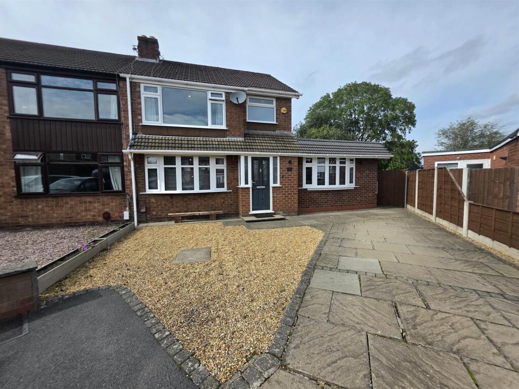 Main image of property: Longnor Road, Heald Green