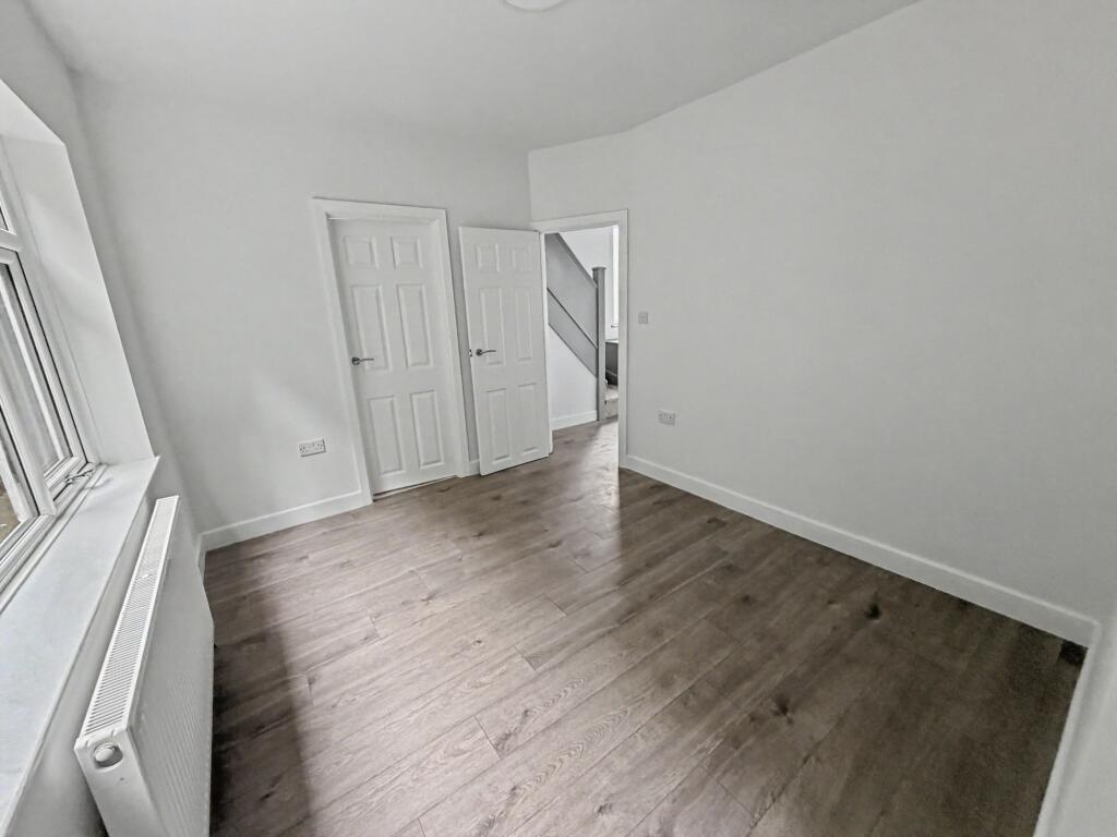 House in Salford, Greater Manchester - View 5