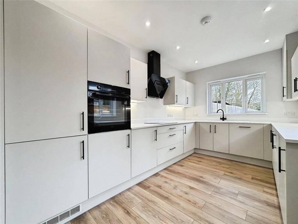 Main image of property: Vicarage Road, Yalding, Maidstone, Kent, ME18