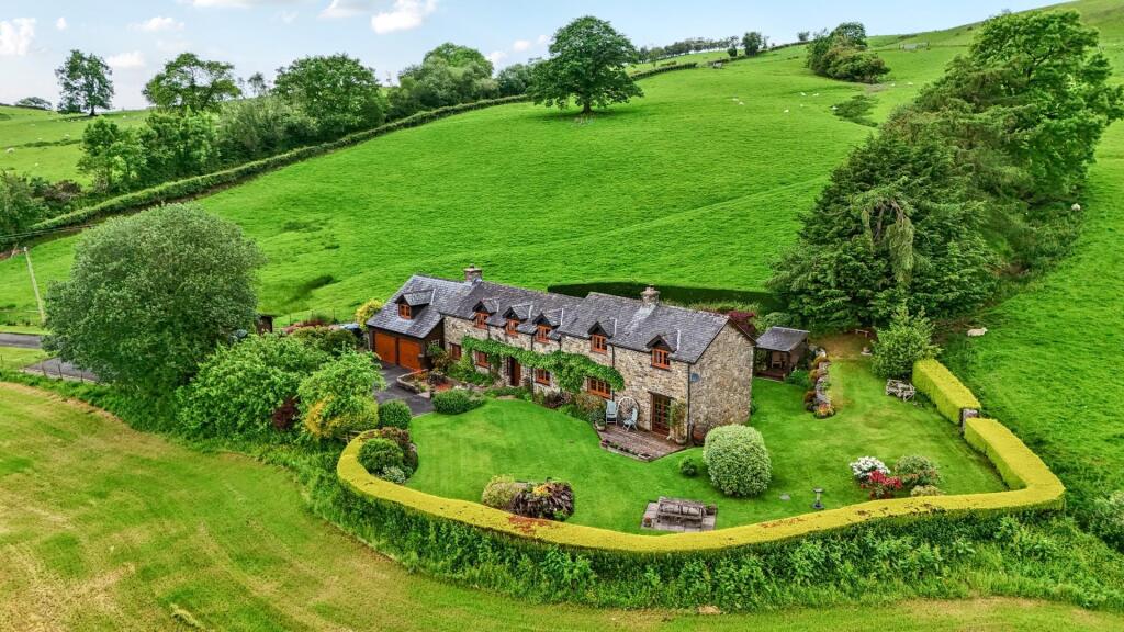 Main image of property: Llanwnog, Caersws