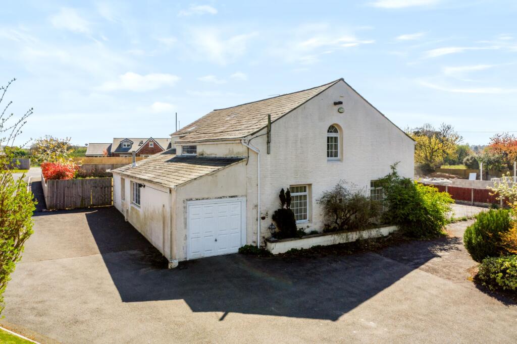 4-bed detached on Brookfield Lane, Aughton, L39, £600,000