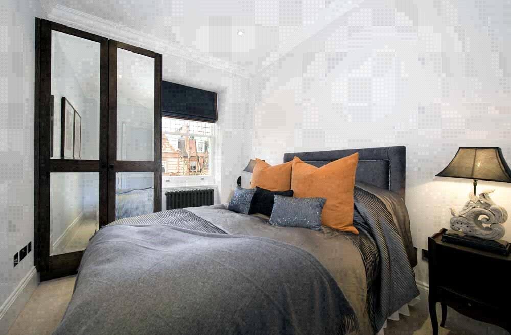 Apartment in London, Royal Borough of Kensington and Chelsea - More