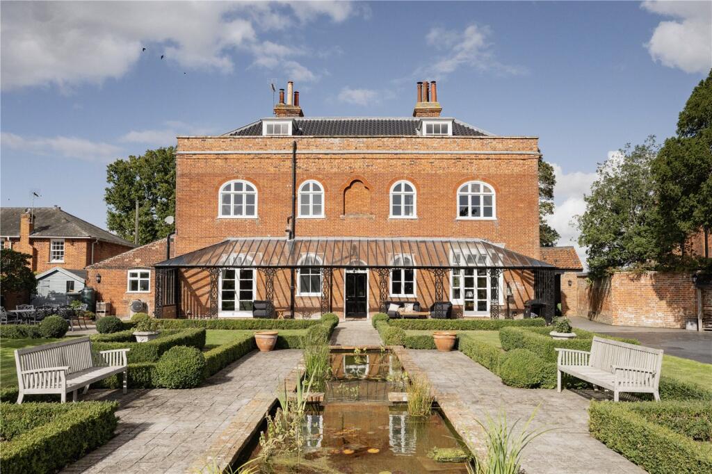 Main image of property: Ballygate, Beccles, Suffolk, NR34
