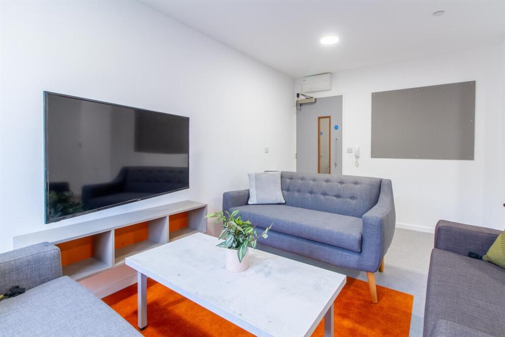 1 bedroom flat share for rent