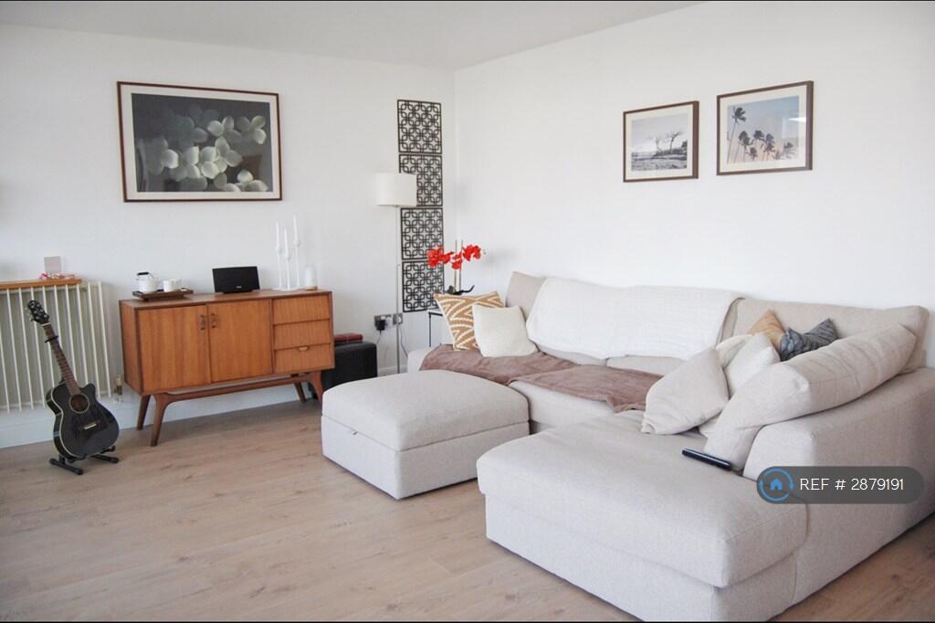 Main image of property: Western Beach Apartments, London, E16