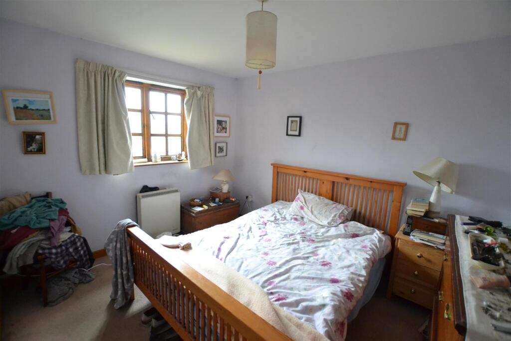 House in Kimbolton, Herefordshire - View 5