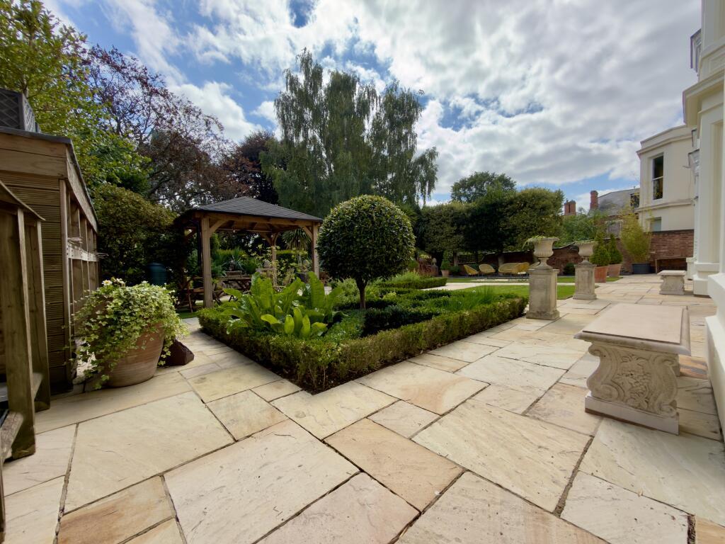 House in Nottingham - View 5