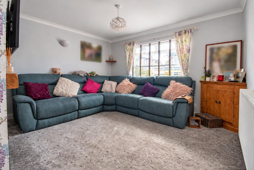 House in Havant, Waterlooville - View 4