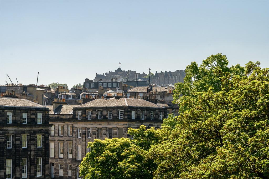 Apartment in Edinburgh, Moray Feu, New Town/Broughton - View 2