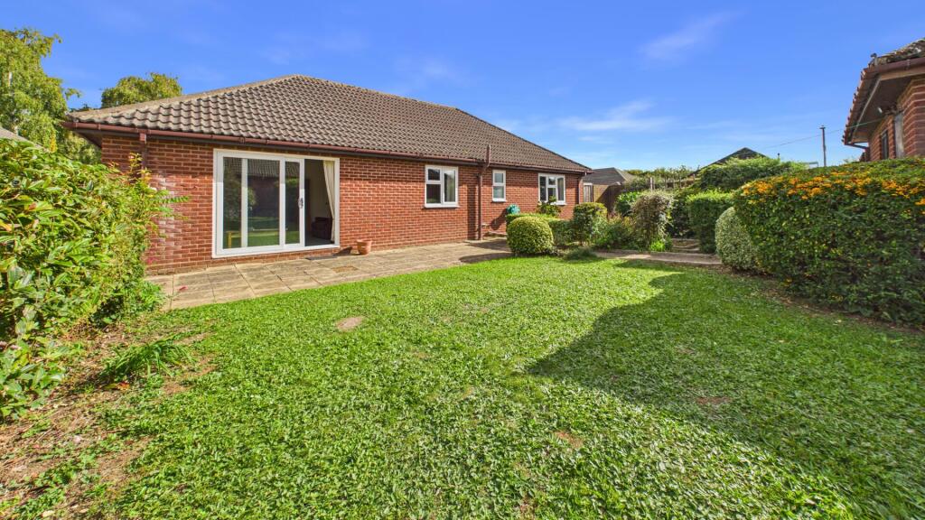 Barkston Close, Bourne photo 2