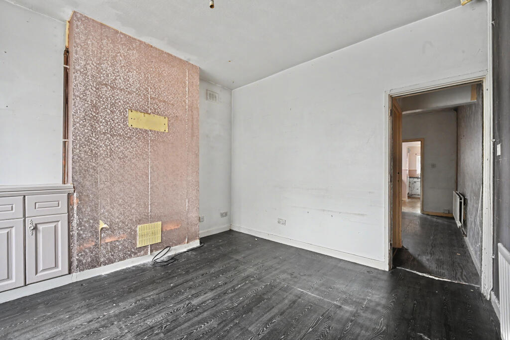House in Wolverhampton, West Midlands - View 5