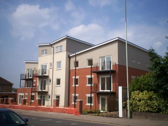 Main image of property: West Gate Mews, 428 Whippendell Rd, WD18