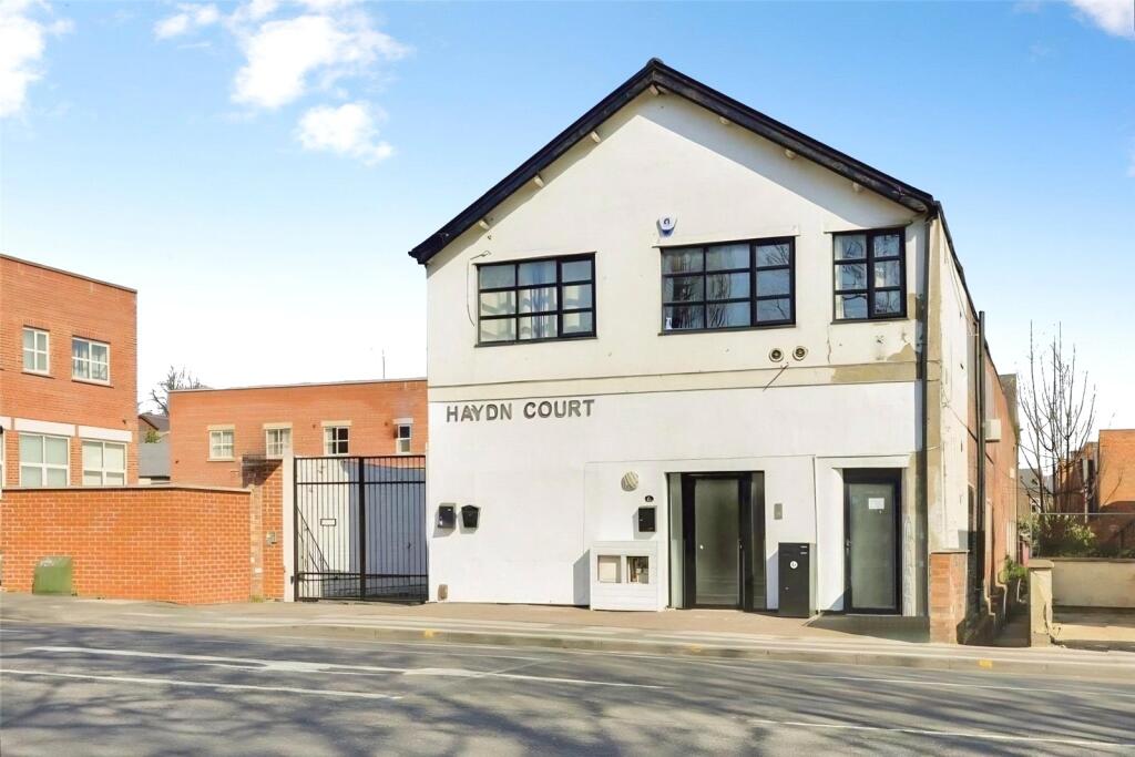 Main image of property: Hucknall Road, Nottingham, Nottinghamshire, NG5